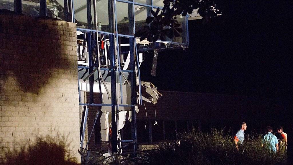 Zum Zeitpunkt der Explosion um Mitternacht befanden sich fünf Personen im Sportzentrum in Chimay.