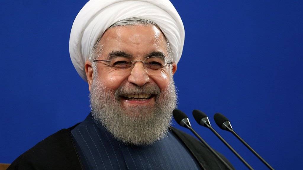 Nur nicht persönlich nehmen: Irans Präsident Hassan Ruhani erklärt in einem Interview, wie das Volk in den USA die regelmässigen «Tod Amerika» im Iran verstehen soll. (Archivbild)