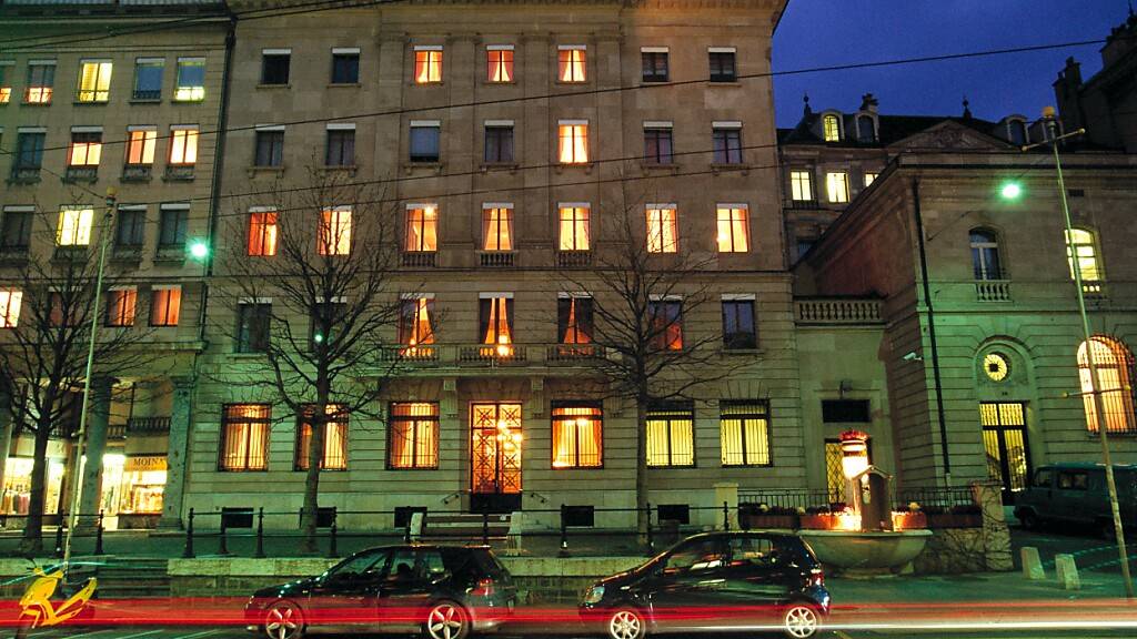 Die Privatbank Lombard Odier in Genf soll mithilfe einer kriminellen Organisation der Tochter des früheren Präsidenten Usbekistans Gelder aus Straftaten gewaschen haben. (Archivbild: Hauptsitz der Privatbank in Genf)