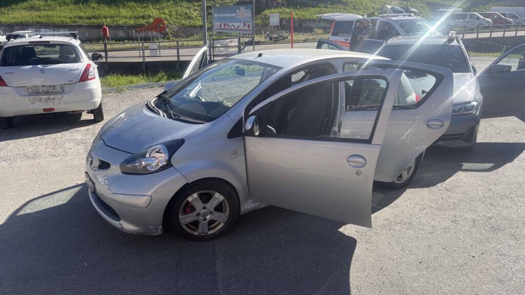 Auf der Flucht vor der Polizei verunfallte ein Autofahrer in Herisau.