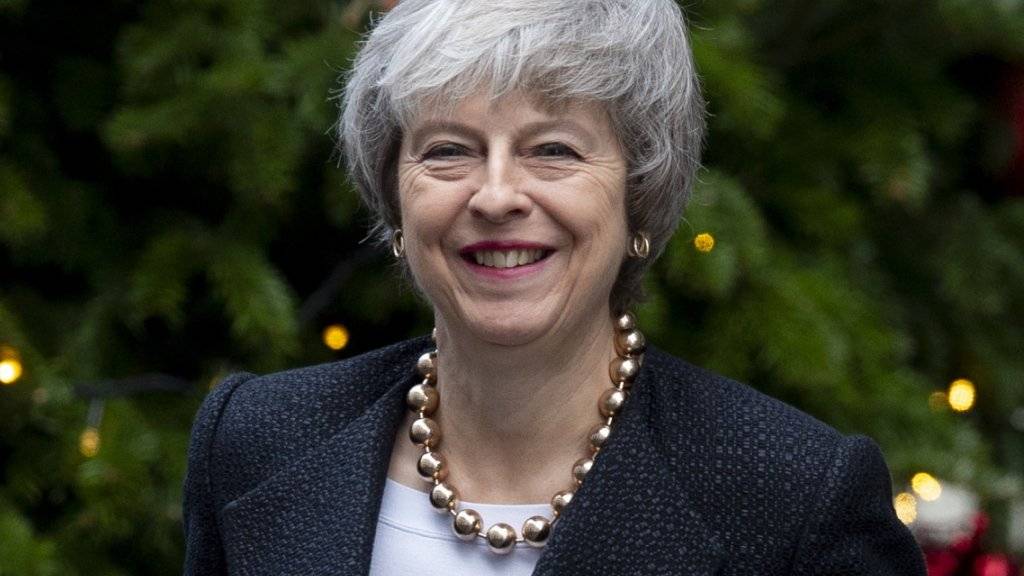Die britische Premierministerin Theresa May ist unter Druck: Noch ist nicht klar, ob der Brexit geordnet erfolgt oder nicht. Schweizerische und britische Staatsangehörige im jeweils anderen Land sollen ihre Rechte aber behalten. (Archiv)