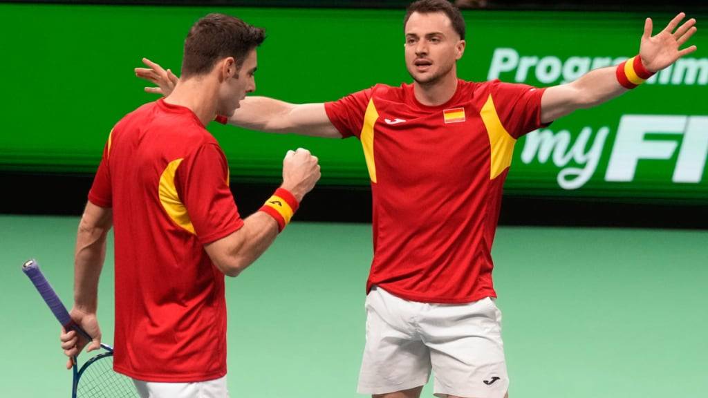 Im Doppel sichern sich die Spanier den Finaleinzug