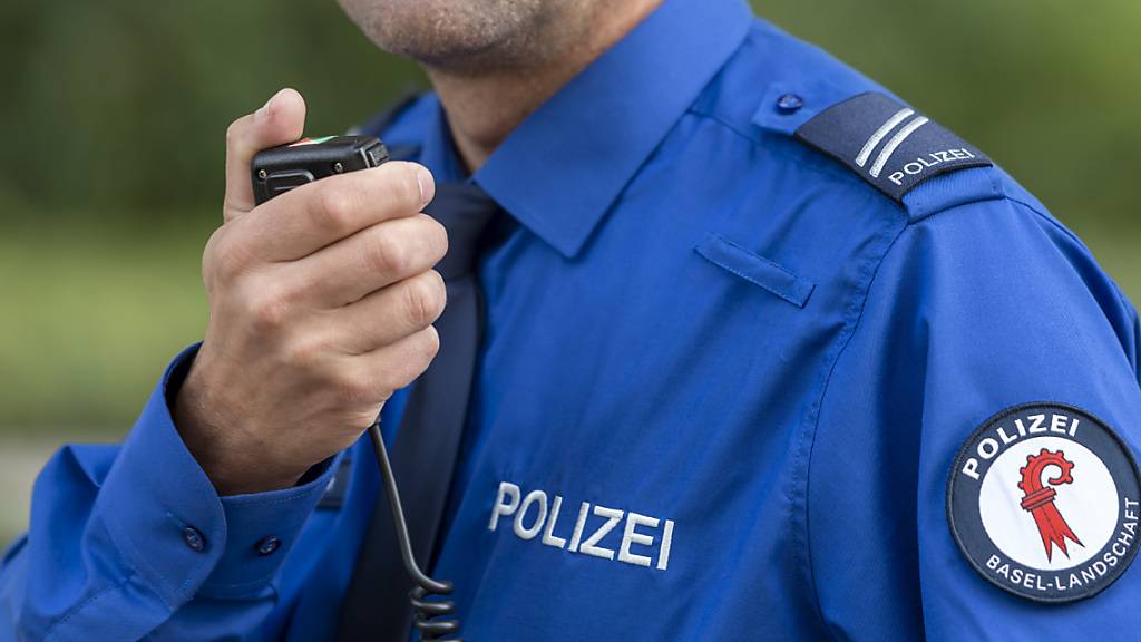 Die Polizei Basel-Landschaft suchte nach einer Schlägerei in Muttenz nach vier Männern. Diese waren nach dem Streit geflüchtet. (Archivbild)