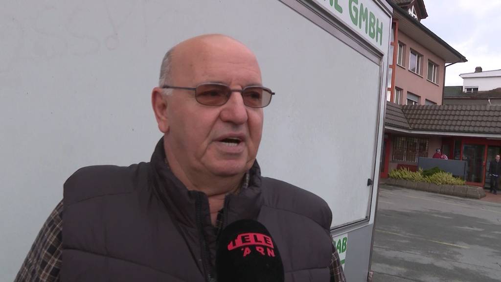 «Eine brennende Frau kam aus dem Bus»: Augenzeugen berichten vom Postauto-Brand