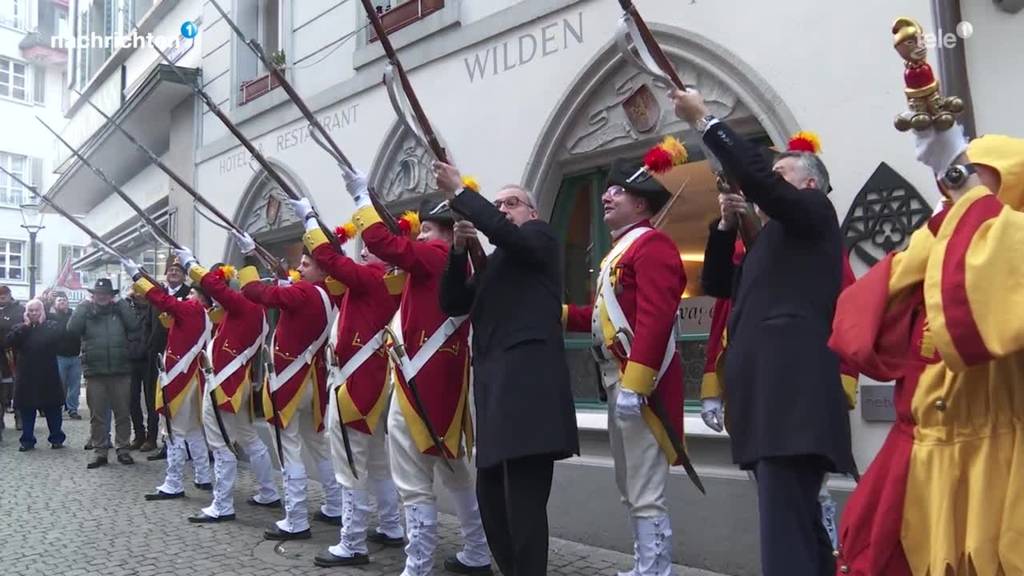 Bundesrätlicher Besuch an der Abholung des Fritschivaters