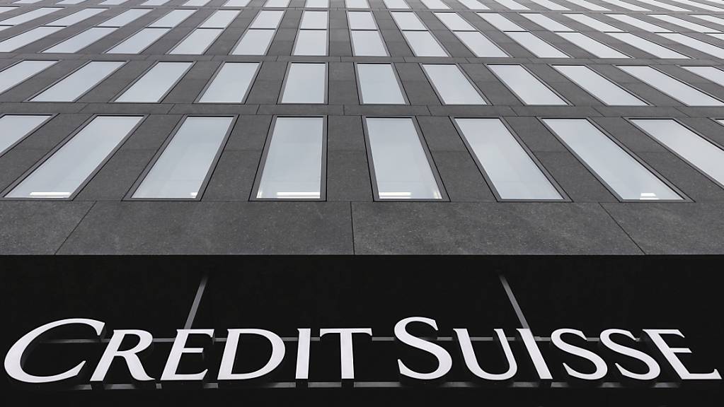 Die Credit Suisse zieht Konsequenzen aus den Turbulenzen um die Lieferketten-Finanzierungsfonds im Zusammenhang mit der Greensill-Pleite. Das Asset Management wird künftig als eigenständige Division geführt. (Archivbild)