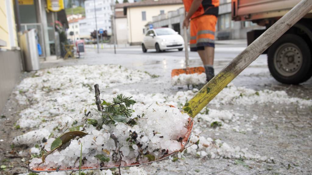Am 9. Juni dieses Jahres hagelte es im Tessin ausserordentlich stark. Dieses Unwetter sorgte bei der AXA Versicherung für zahlreiche Schadensmeldungen. (Archiv)