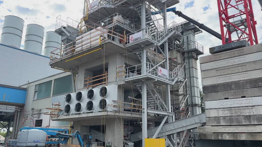 Der neue Kalkofen steht: Frauenfelder Zuckerfabrik zurück im Geschäft