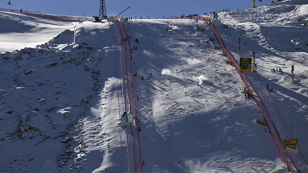 Auf dem Rettenbachgletscher in Sölden beginnt traditionsgemäss die alpine Weltcup-Saison