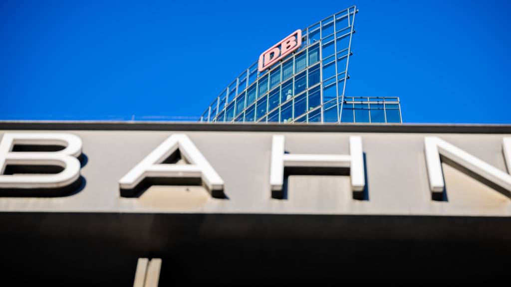 Die Deutsche Bahn will besonders ihr Angebot im Sommer stärken. (Archivbild)