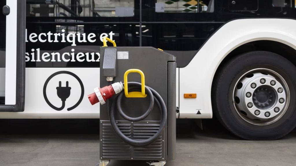 In der Schweiz sind immer mehr E-Busse unterwegs. (Symbolbild)