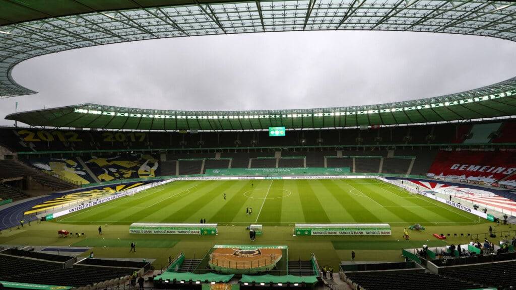 Das Olympiastadion in Berlin ist bereit für den Cupfinal