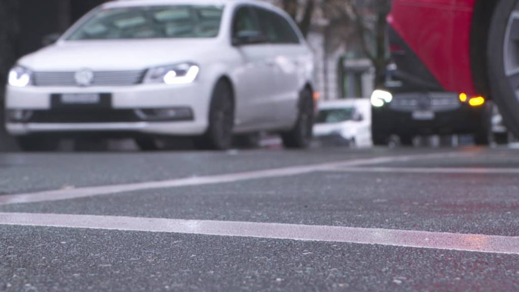 Höhere Parkgebühren für SUVs in der Stadt Luzern gefordert