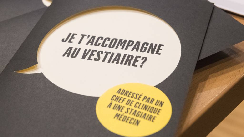 Wie das Lausanner Unispital CHUV (Bild: Infobroschüre 2018) führen nun auch die Uni Freiburg und zwei korrespondierende Institutionen eine Kampagne gegen sexuelle Belästigung von Medizinstudierenden durch. (Archivbild)