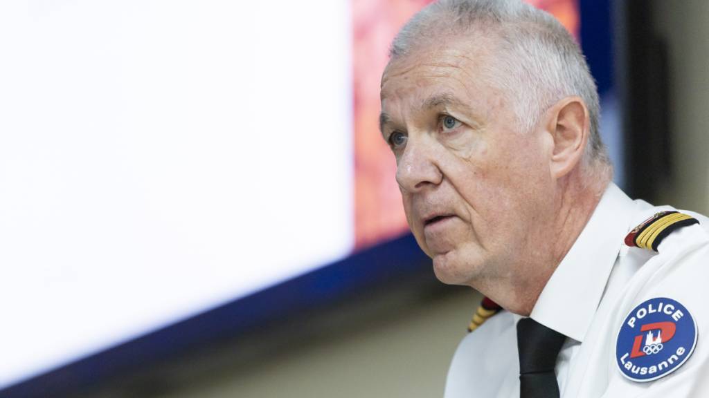Olivier Botteron, der frühere  Kommandant der Lausanner Stadtpolizei, trat im Juli 2026 mit 59 Jahren vorzeitig in den Ruhestand. (Archivbild)
