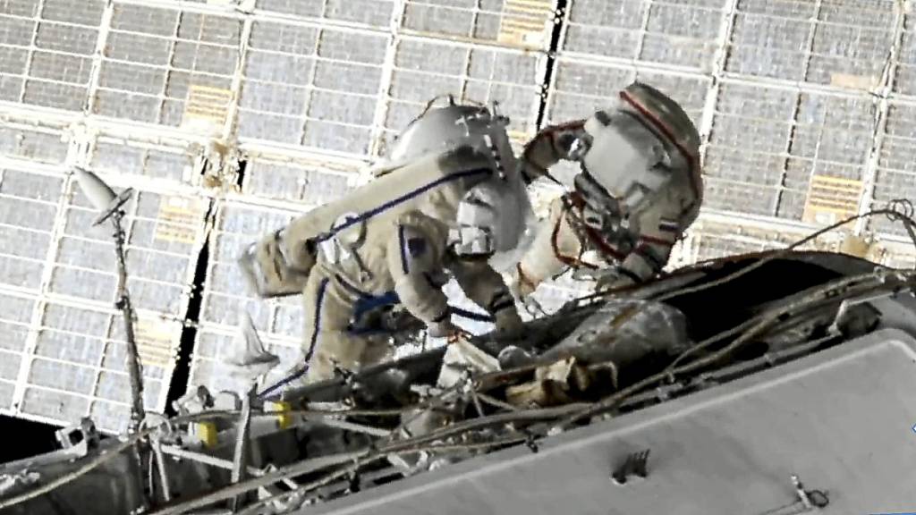 Astronauten der Raumstation ISS bereiten sich auf einen neuen Ausseneinsatz vor. (Archivbild)