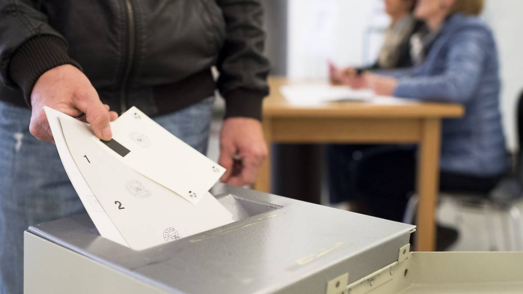 Eine Motion fordert im Kanton Zug das kommunale und kantonale Wahlrecht für Menschen mit Beeinträchtigungen. (Symbolbild)