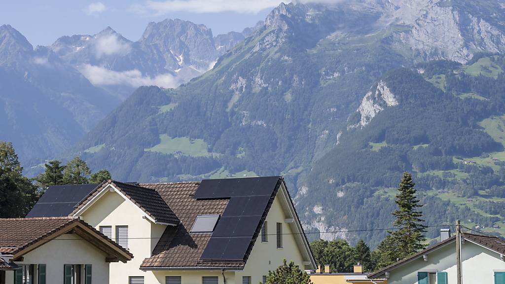 In Uri wird bei der Solarenergie mehr auf Freiwilligkeit gesetzt. (Archivaufnahme)