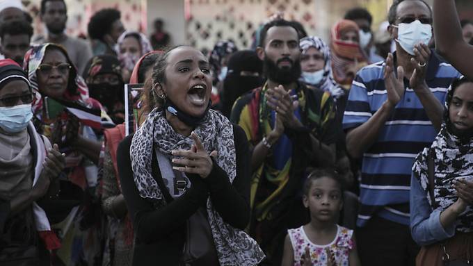 Tote und Verletzte bei Massenprotest gegen Sudans Militärregierung