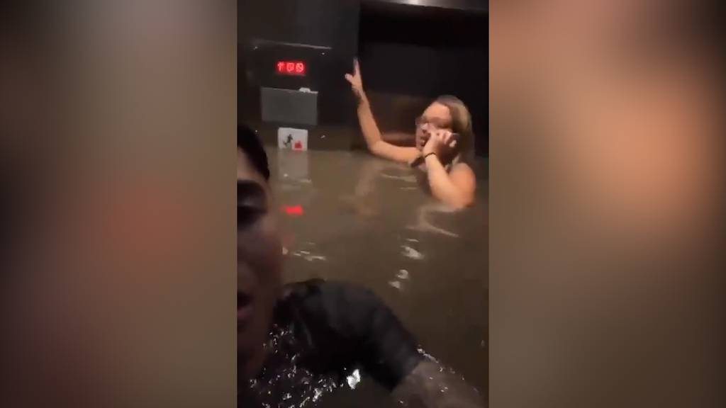 Drei Teenager ertrinken bei Sturzflut fast in Liftkabine