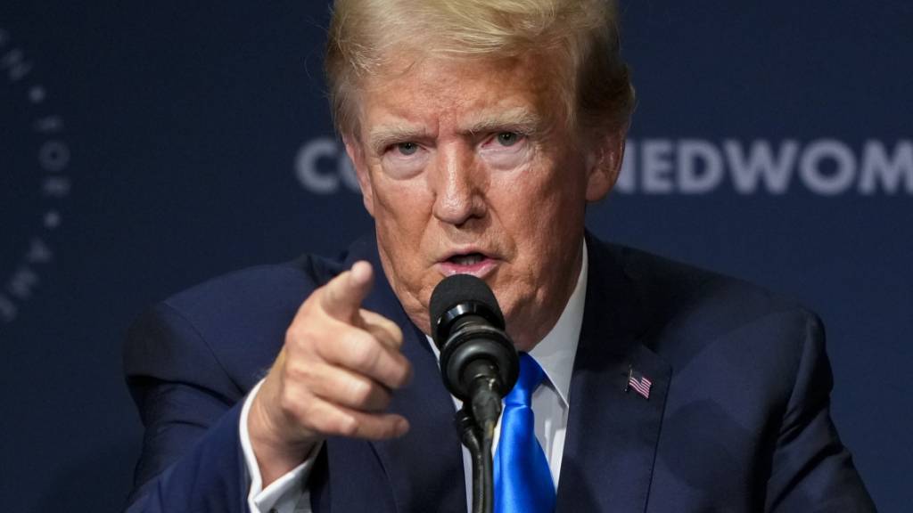 Donald Trump, ehemaliger Präsident der USA, spricht in Washington auf einem Gipfeltreffen von Concerned Women for America im Capitol Hilton. Foto: Andrew Harnik/AP/dpa