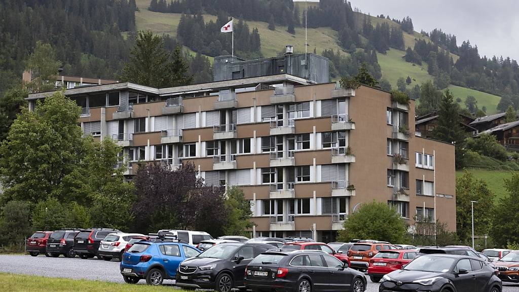 Der Verwaltungsrat der Spitalgruppe Thun widersetzt sich dem Kanton Bern und will das Spital Zweisimmen nicht mehr an die Medaxo AG abgeben. (Archivbild)