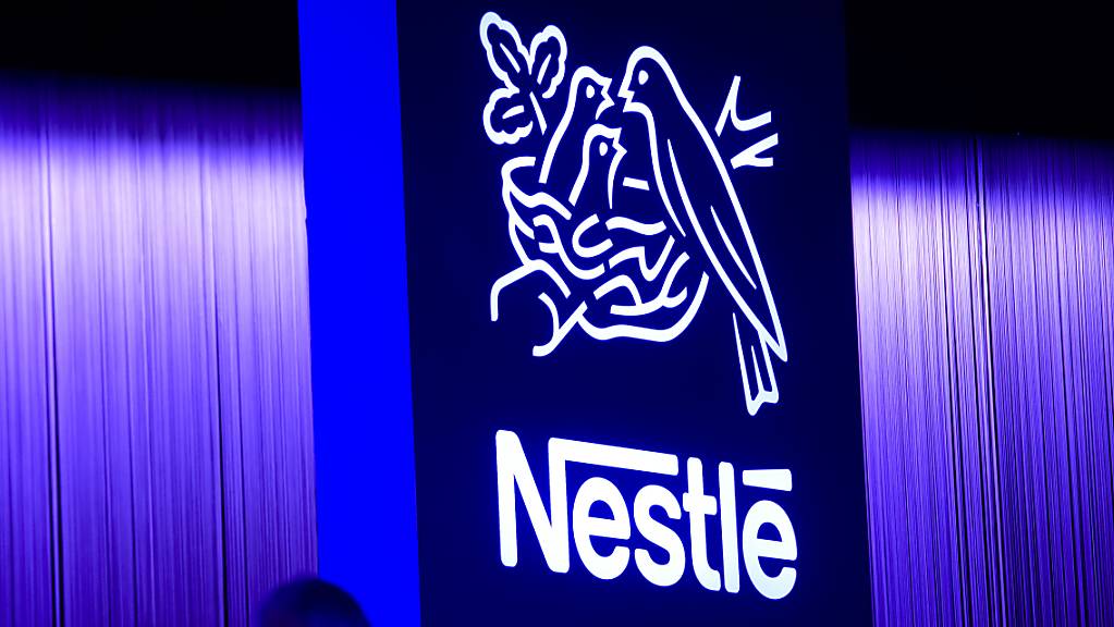 Nestlé geht auf Einkaufstour: Das Logo des Konzerns an der Generalversammlung von 2018.