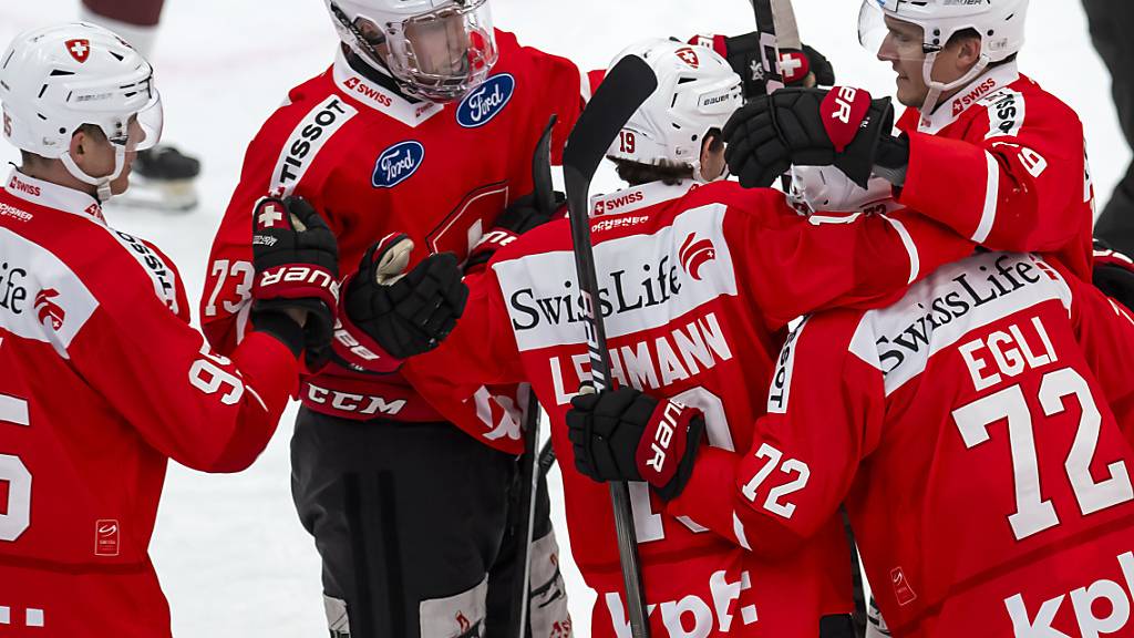 Wieder einmal uneingeschränkt Grund zum Jubeln: die Schweizer Eishockey-Nationalmannschaft in Lausanne