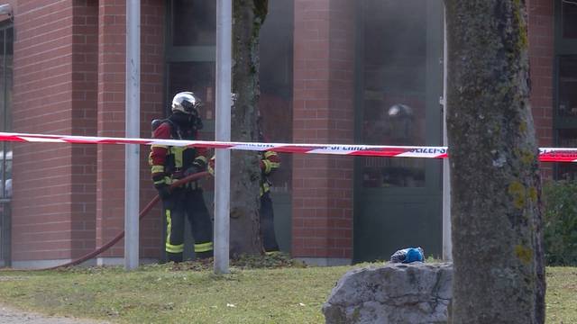 Gymnasium Lerbermatt wegen Kabelbrand komplett evakuiert