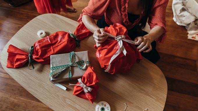 Darf man Geschenke weiterverschenken oder ablehnen? 