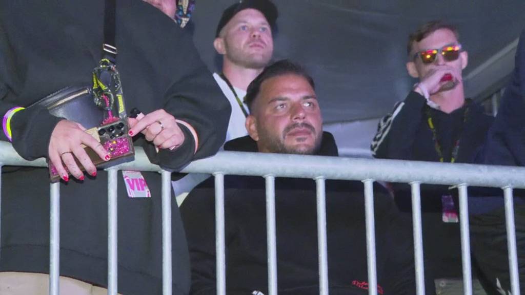 Barrierefrei geniessen: Salih feiert im Rollstuhl am Openair Frauenfeld