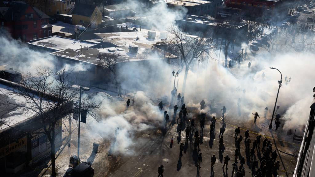 Bundesbeamte in Minnesota - Gericht prüft Rechtmässigkeit