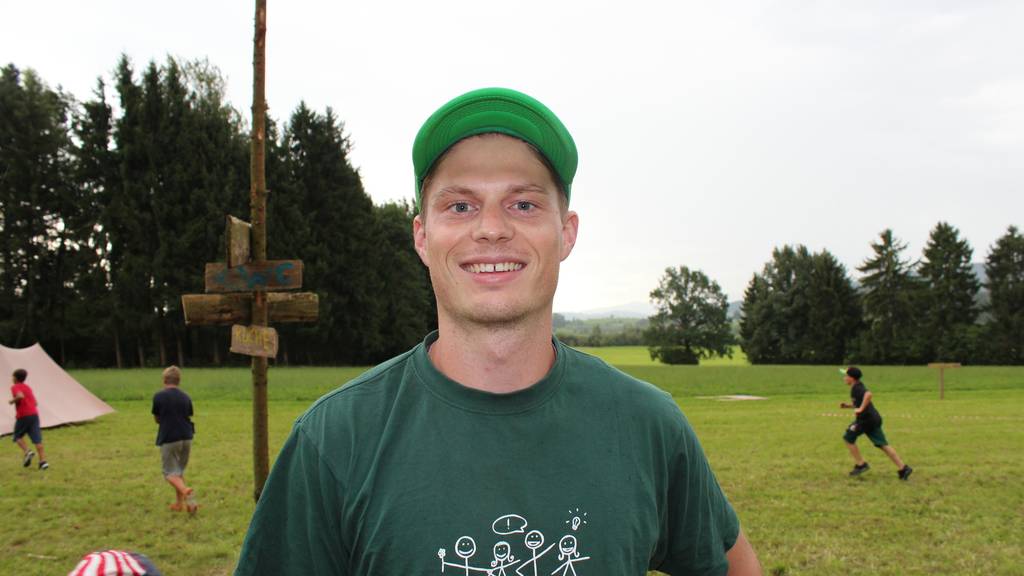 Gilbert (24) aus Romanshorn ist der Lagerleiter der Jungwacht. (Bild: FM1Today/Laurien Gschwend)