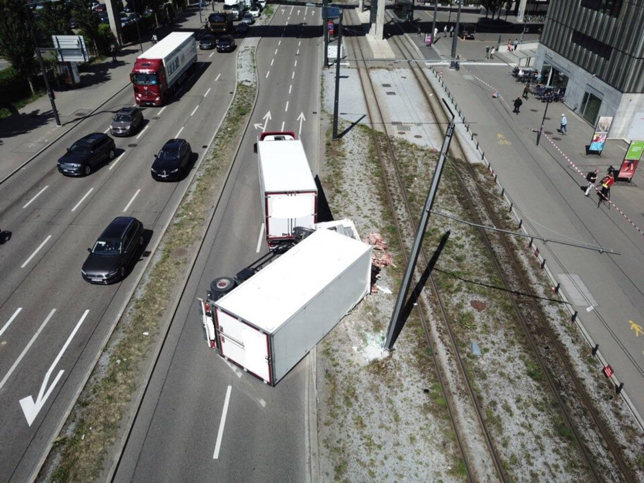 Der Tramverkehr wurde durch den Vorfall lahmgelegt. (Bild: Kapo ZH)