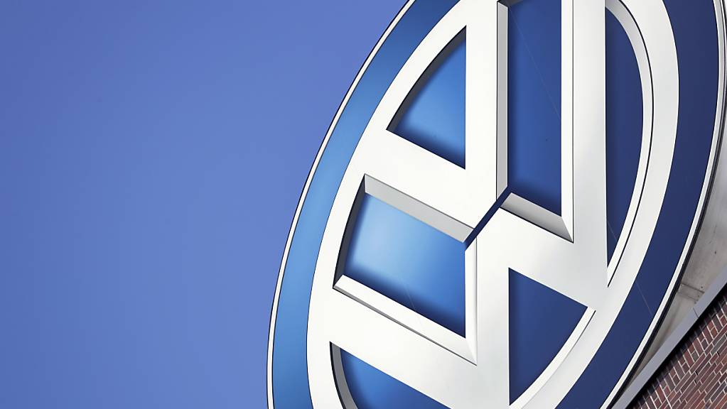 Nach langer Vorbereitung kommt es am heutigen Montag in Deutschland zum ersten grossen Gerichtsverfahren gegen den deutschen VW-Konzern wegen des Abgas-Skandals. (Archivbild)