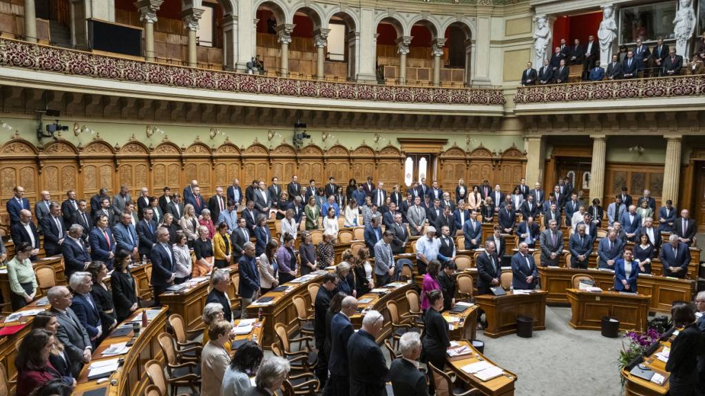 Die Mehrheit der Kommission für Rechtsfragen des Nationalrates beantragt, den Kreis der anspruchsberechtigten Opfer auf Härtefälle zu erweitern. (Archivbild)