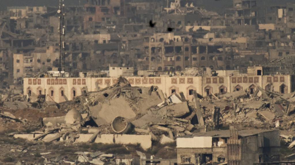 dpatopbilder - Zerstörte Gebäude im nördlichen Gazastreifen. Foto: Leo Correa/AP/dpa/Symbolbild