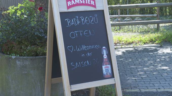 Singende Putzfrau in der Badi Hünenberg