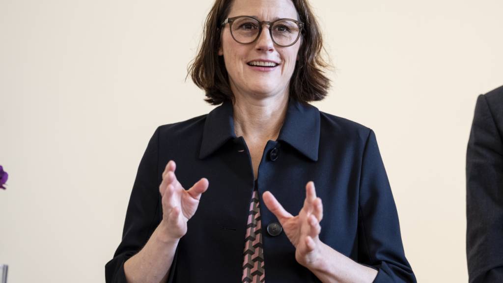 Die frisch gewählte Zürcher Stadträtin Céline Widmer (SP) muss sich wegen Brustkrebs einer Strahlentherapie unterziehen. Sie wird die kommenden zwei Monate deshalb nicht alle Termine wahrnehmen können. (Archivbild)