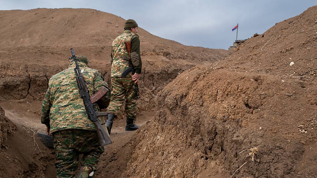 ARCHIV - Im Südkaukasus ist die Führung der Karabach-Armenier angesichts der seit Monaten andauernden Abriegelung des Gebiets durch Aserbaidschan zurückgetreten. Foto: Gilles Bader/Le Pictorium Agency via ZUMA/dpa