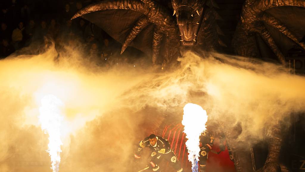 Der Gottéron-Drache speit wieder Feuer