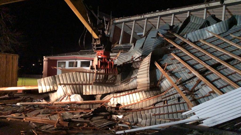 «Bianca» deckt in Windisch ein Dach ab