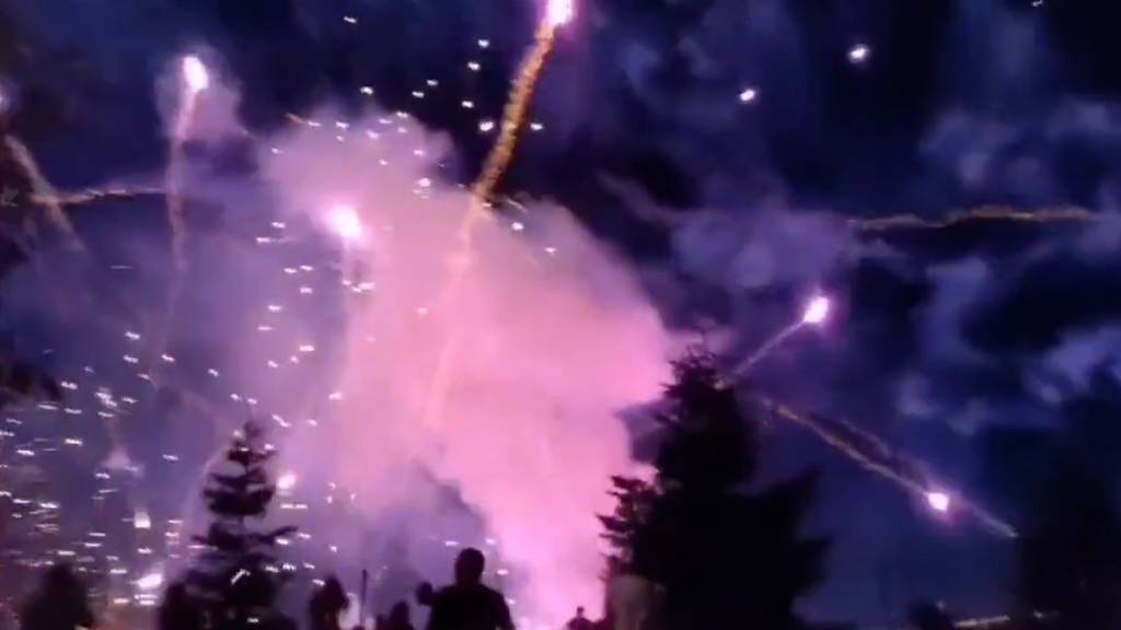 Feuerwerk explodiert in Menschenmenge: Zwei Tote in Frankreich