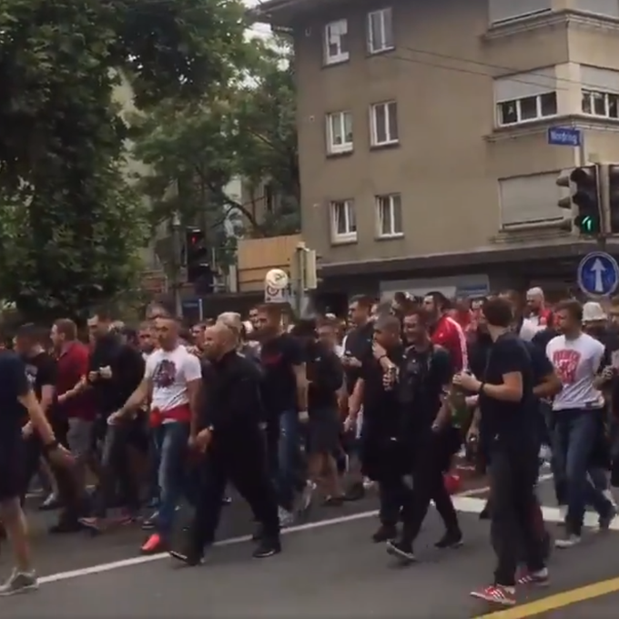 Gewalt bei Fanmarsch von Serben in Bern