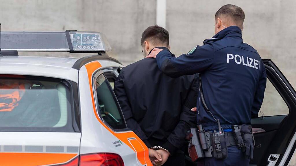 Die Kantonspolizei St.Gallen geht davon aus, dass der Autoschlüssel aus einer unverschlossenen Garage gestohlen wurde.