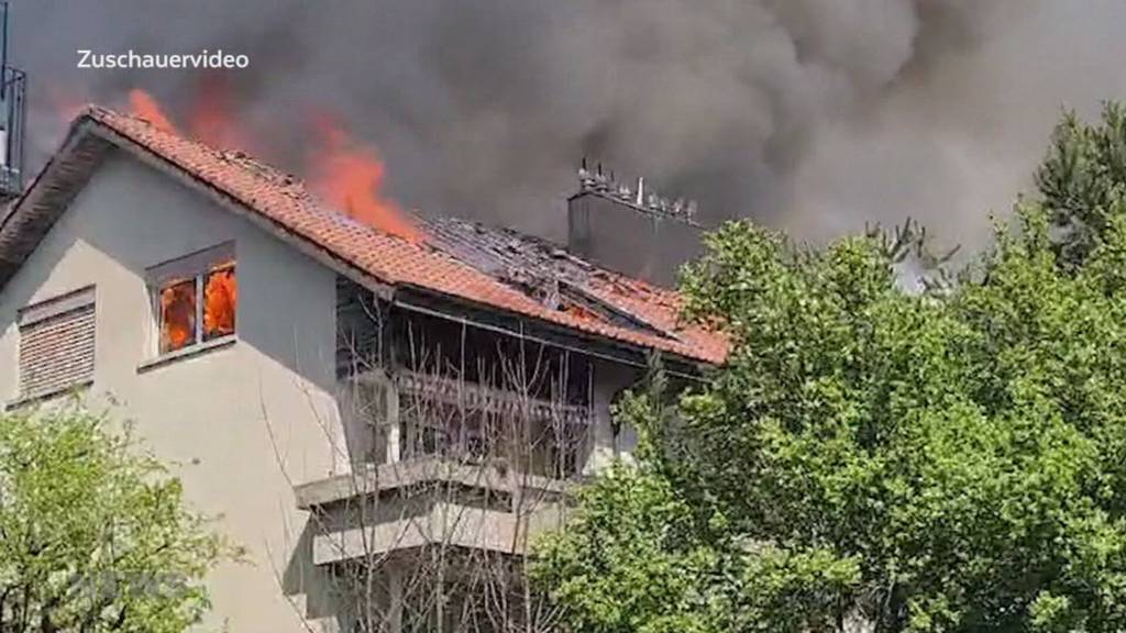 Brandstiftung?: Wurde das Feuer in einem Mehrfamilienhaus in Bettlach mutwillig gelegt?