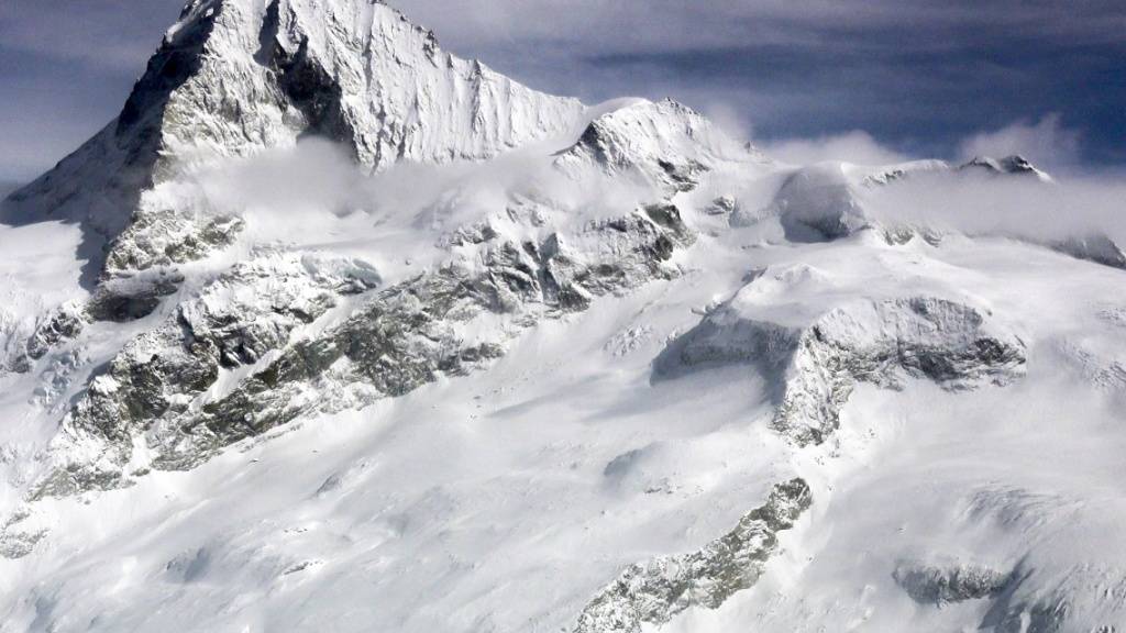 Blick auf die Region der Tête Blanche. Hier suchten die Rettungskräfte erfolglos nach der vermissten Skitourengängerin.