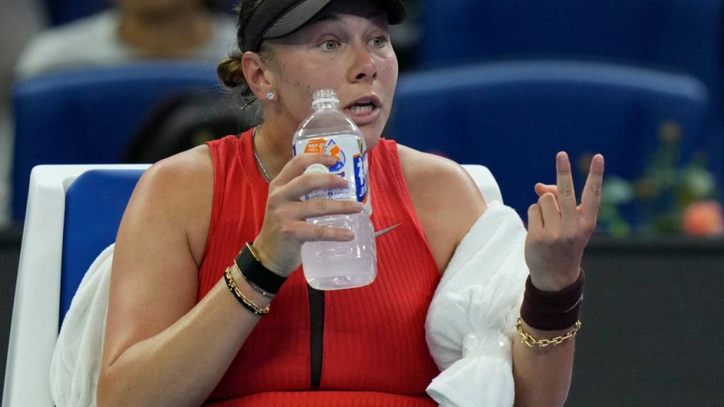 Nur zwischendurch Grund zum Ärger: Amanda Anisimova gewann den Final in Peking in drei Sätzen