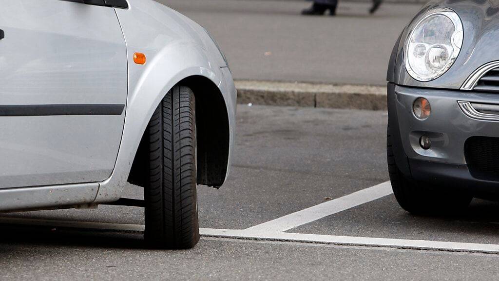 An drei Tagen im Jahr kann in Wil gratis parkiert werden. (Symbolbild)