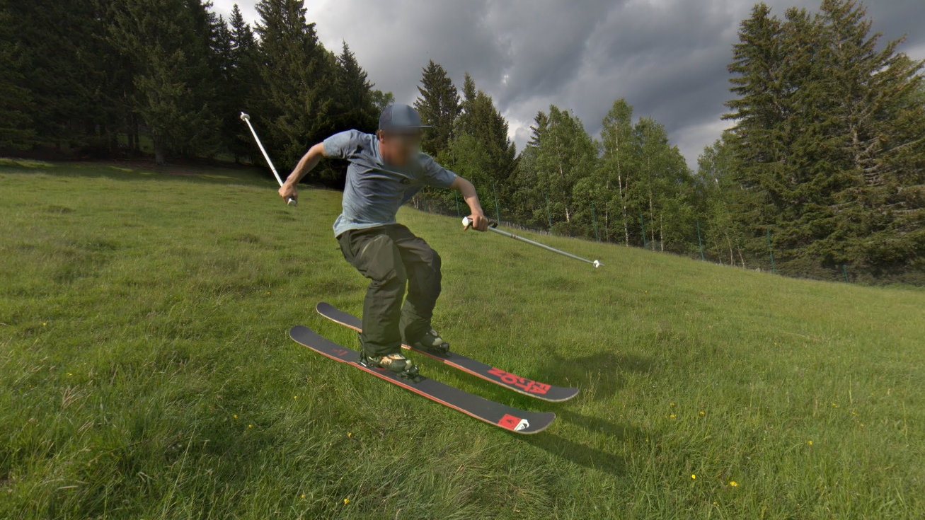 Grassskifahren, einfach mal etwas anders und vor allem öffentlich auf Google-Maps.